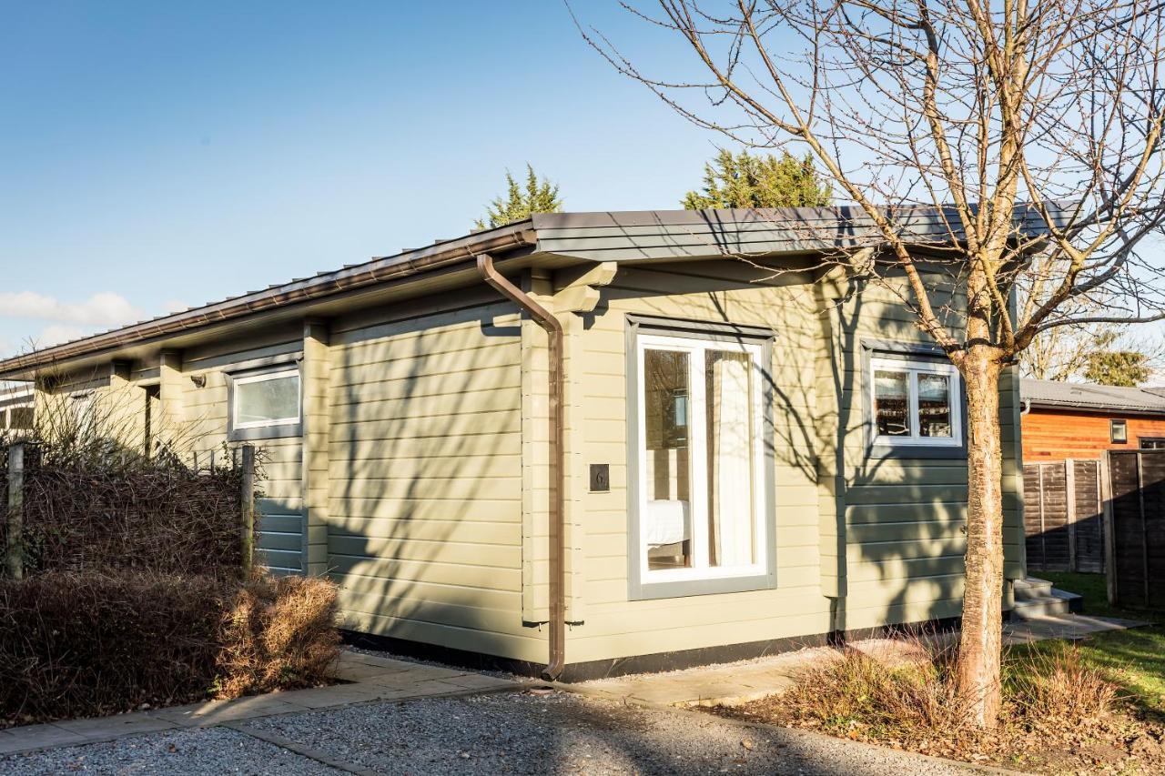 Roydon Marina Village Lodges Exterior photo